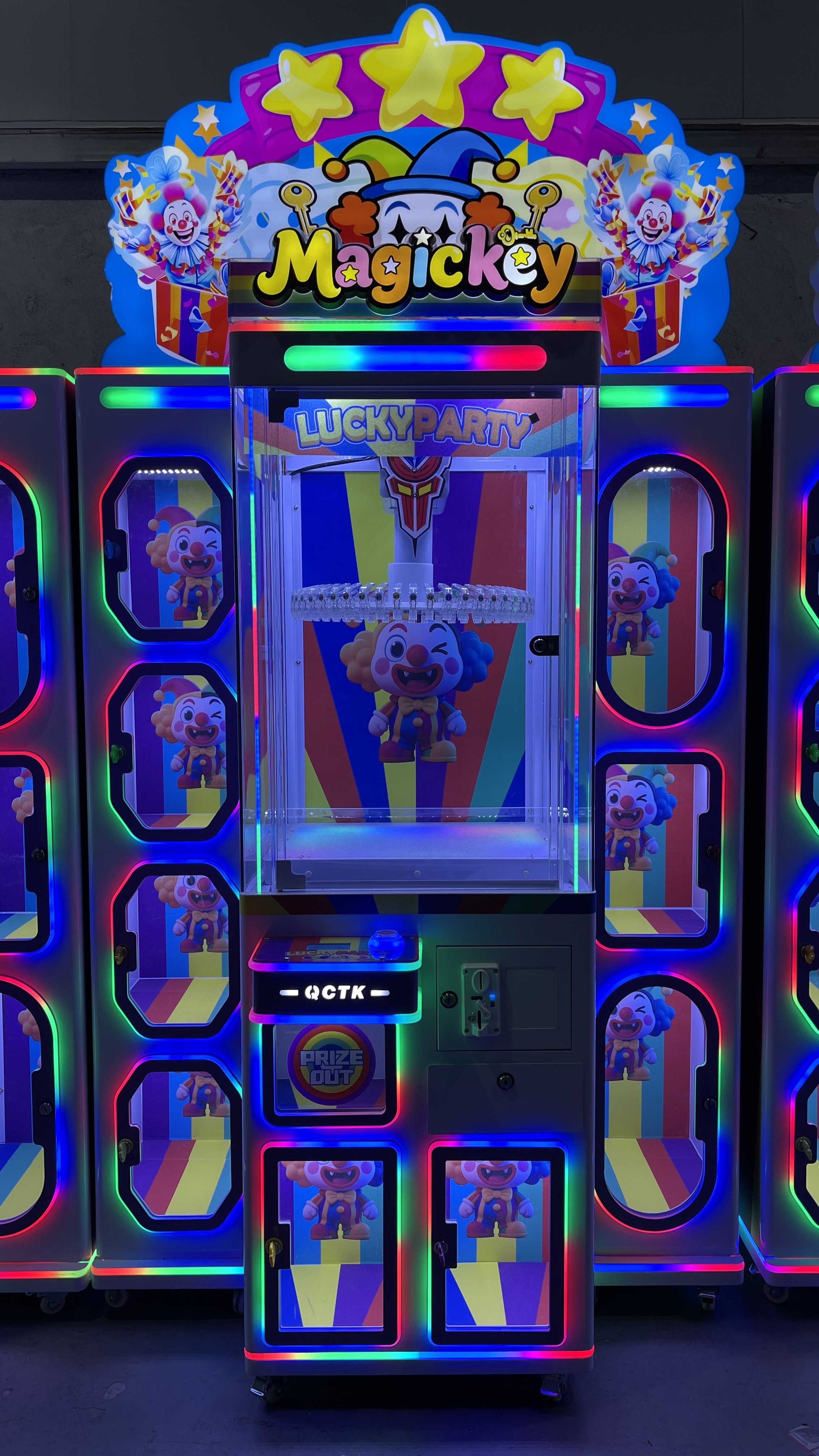 Doll Machine Indoor Gaming Center Toy Vending Claw Doll Machines Coin Operated Game ...